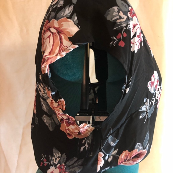 Lightweight Women’s Crop Top - Picture 3 of 4